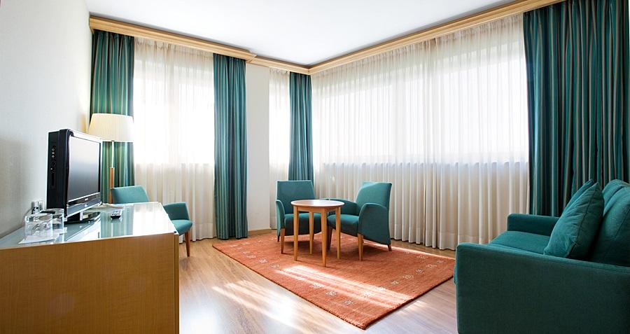 Holiday Inn Express Logrono Rioja By Ihg Zewnętrze zdjęcie