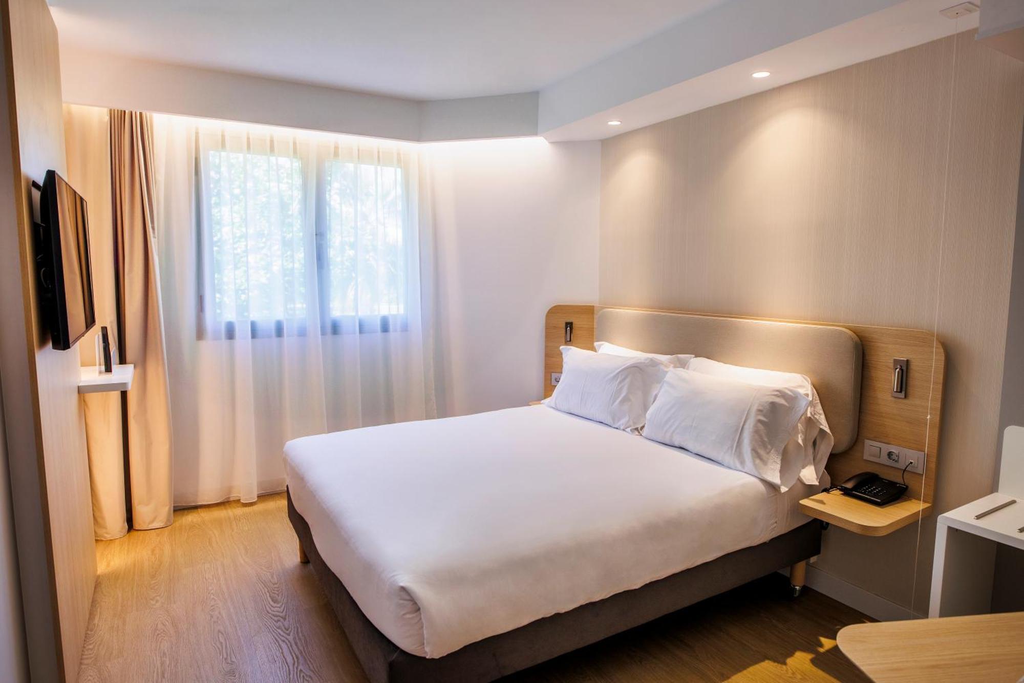 Holiday Inn Express Logrono Rioja By Ihg Zewnętrze zdjęcie
