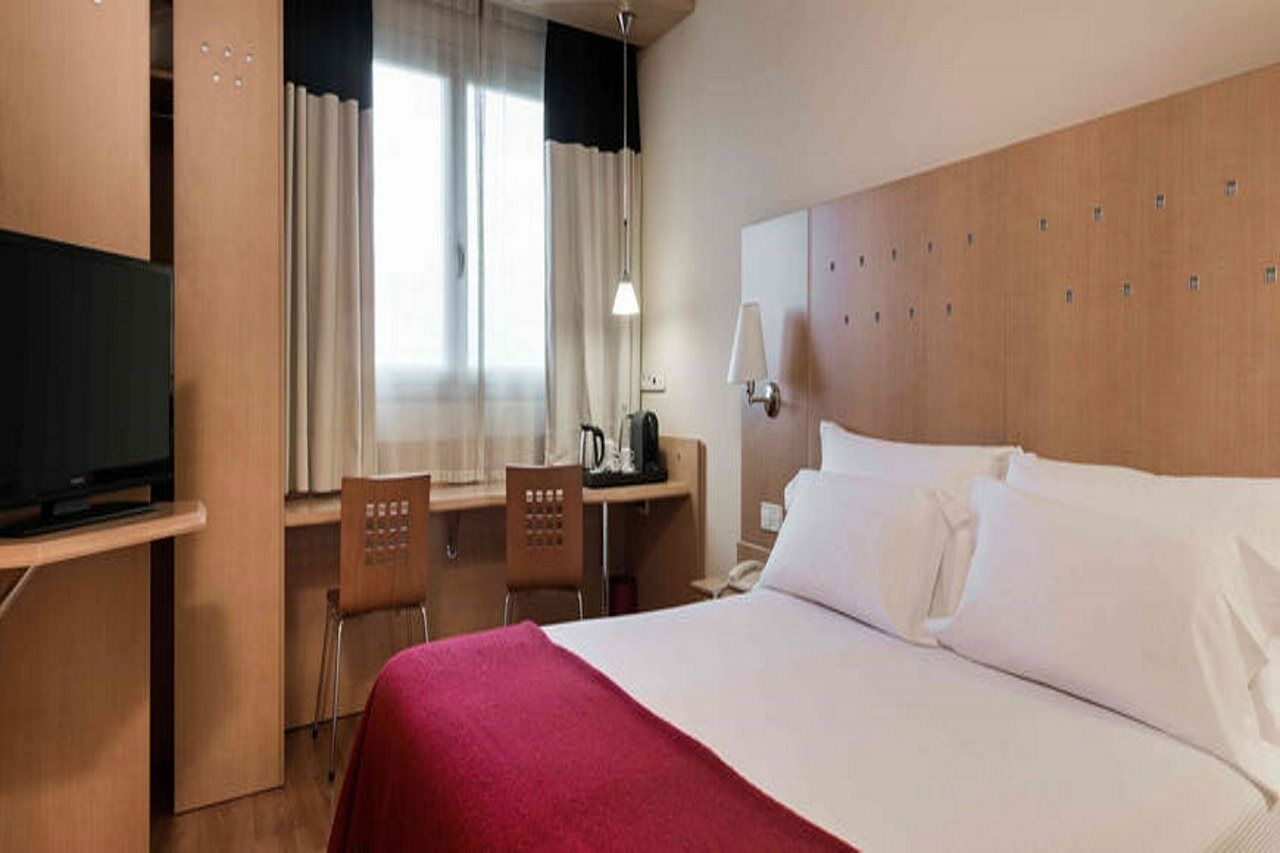 Holiday Inn Express Logrono Rioja By Ihg Zewnętrze zdjęcie